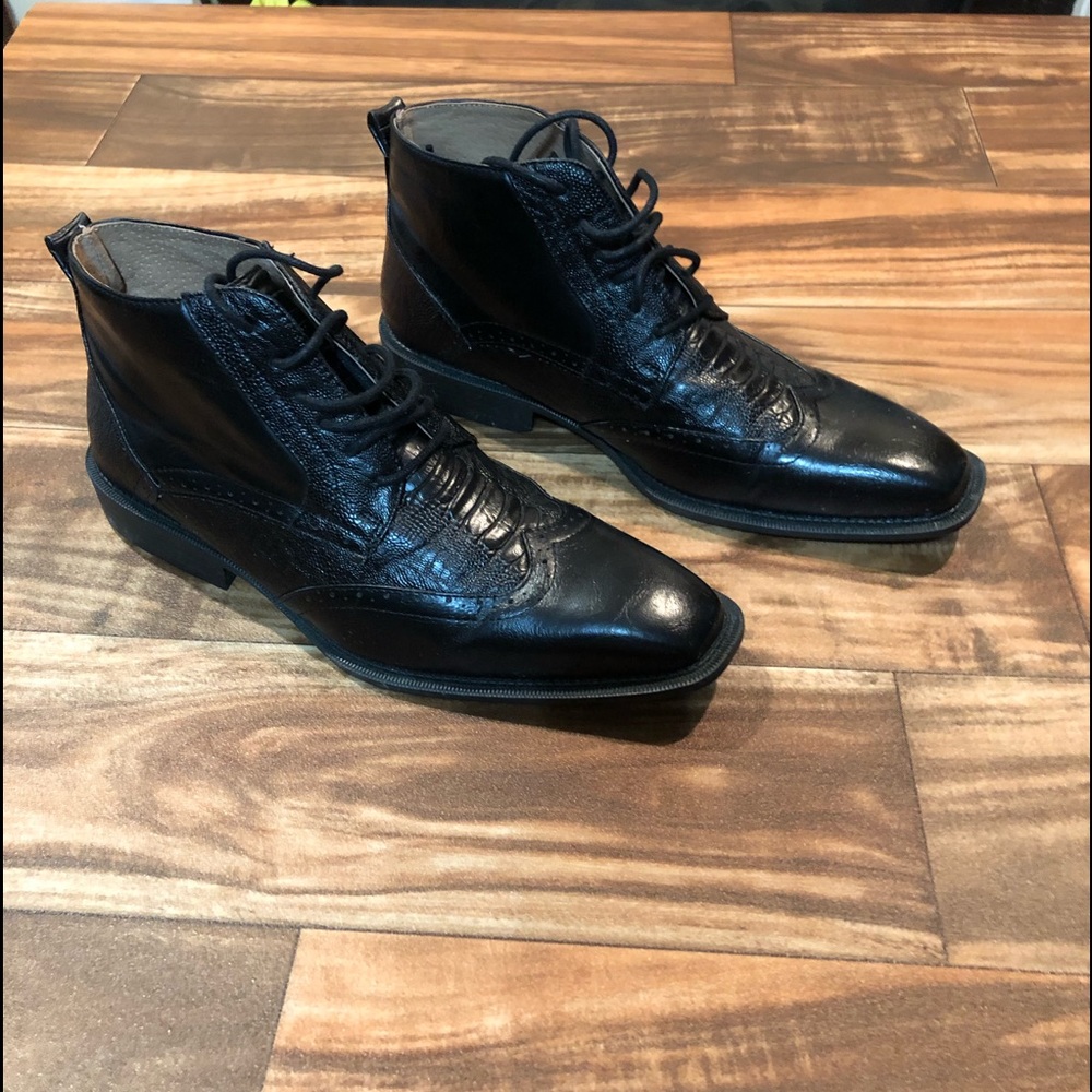 Adolfo black shoes 7.5